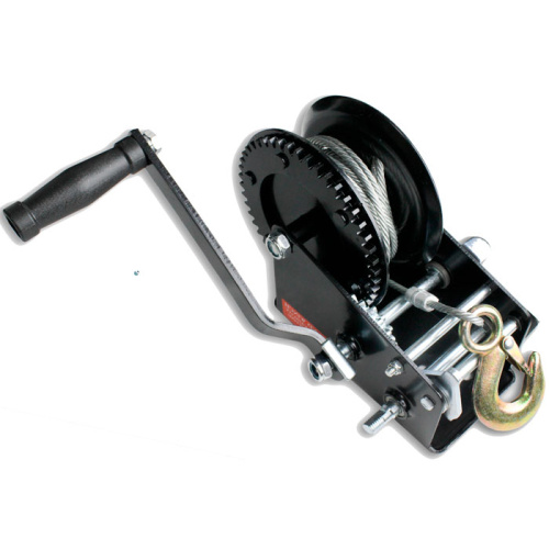 Лебёдка ручная барабанного типа, 0,7 т. с тросом 4,5 мм, 10 м.